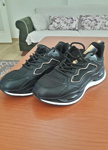 GREYDER ERKEK SPOR AYAKKABI 40 NUMARA