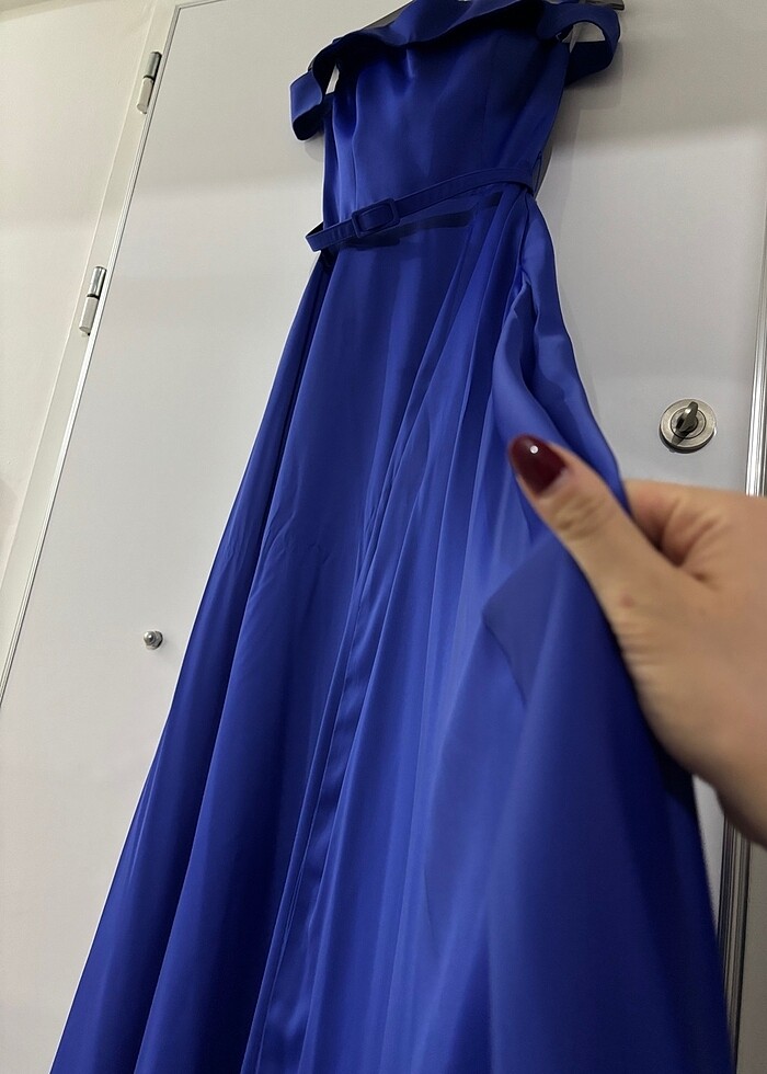 Saten, yırtmaçlı abiye
Kiralama yapıyorum,özel günler içinnn - Görsel 2