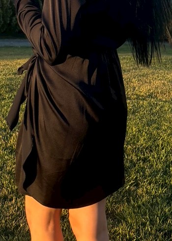 GUESS Elbise 
Kiralama var - Görsel 6