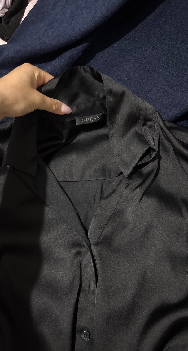 GUESS Elbise 
Kiralama var - Görsel 4