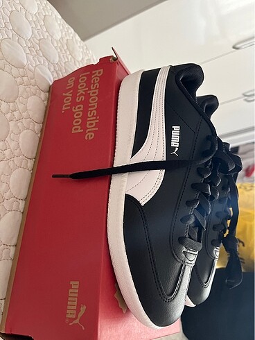 42 Beden Hiç giyilmedi orijinal Puma spor ayakkabı