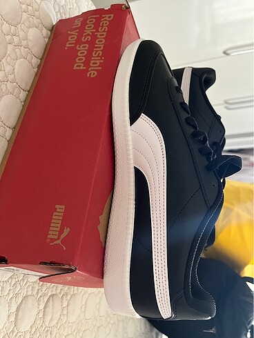 42 Beden siyah Renk Hiç giyilmedi orijinal Puma spor ayakkabı