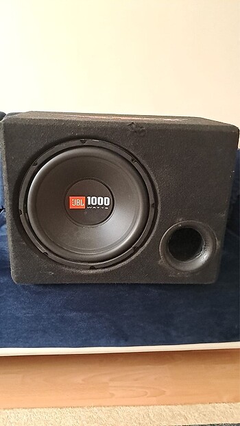 jbl 1000 watt bass
