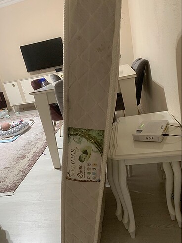 Diğer Kırli ama deterjanlı suyla temizlenir