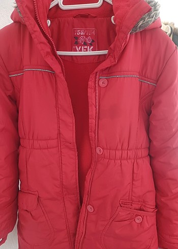 Kız Çocuk Parlak Kırmızı Düğmeli Kaban - Görsel 3