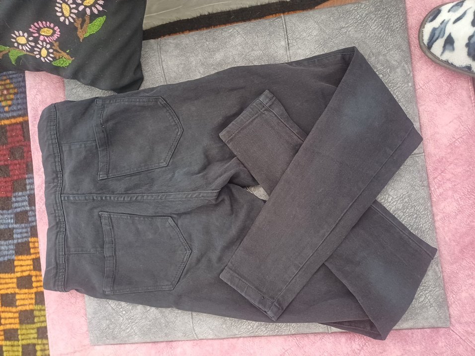 Gri Dar Kesim Kadın Denim Pantolon - Görsel 4