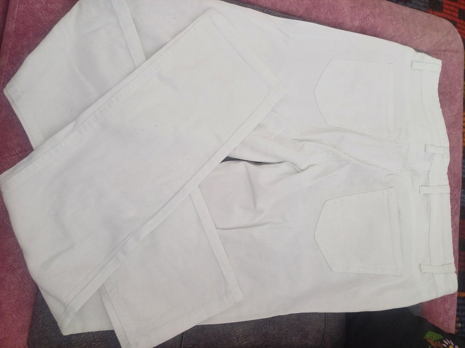 Düğmeli Beyaz Kadın Kumaş Pantolon - Görsel 4