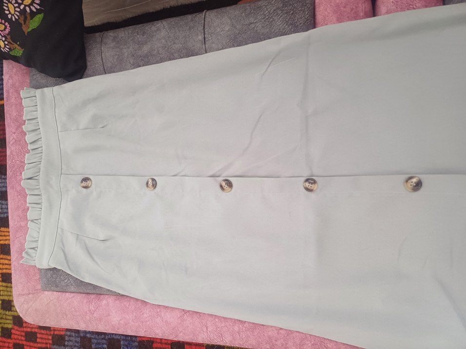 Gri Düğmeli Uzun Nakışlı Etek - Görsel 2