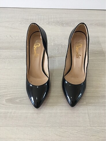 Bambi Stiletto rugan