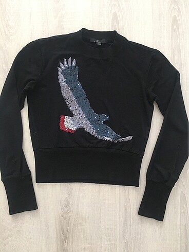 Sweatshirt