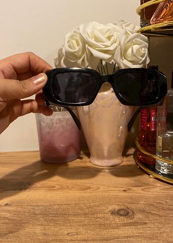 Siyah Kadın Güneş Gözlüğü - Parisian Tarzı - Görsel 2