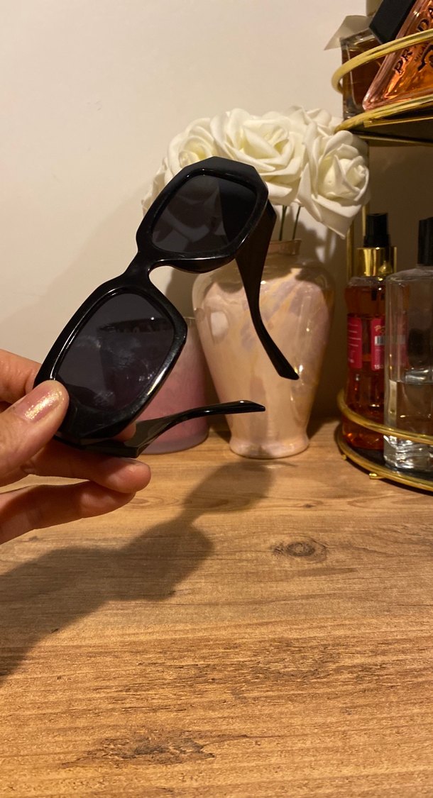 Siyah Kadın Güneş Gözlüğü - Parisian Tarzı - Görsel 3