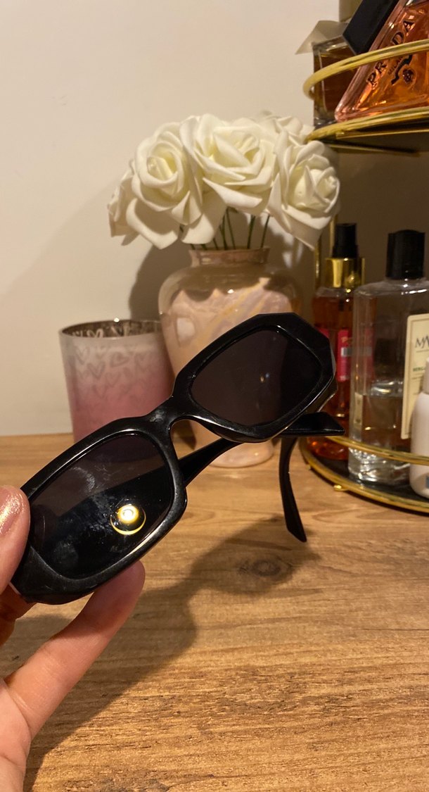 Siyah Kadın Güneş Gözlüğü - Parisian Tarzı - Görsel 4