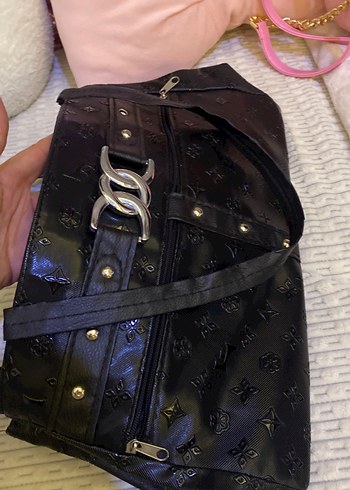 Parlak Siyah Yılan Desenli Deri Kadın Çanta - Görsel 3