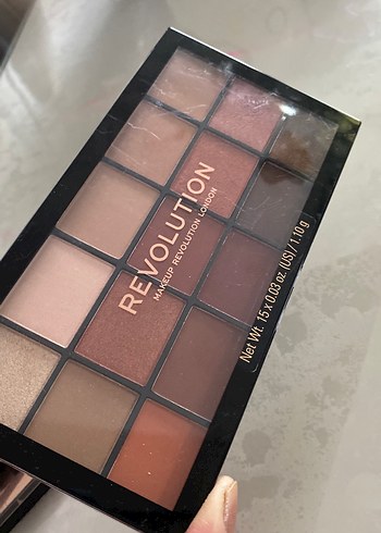 Revolution Koyu Tonlarda Göz Farı Paleti - Görsel 4