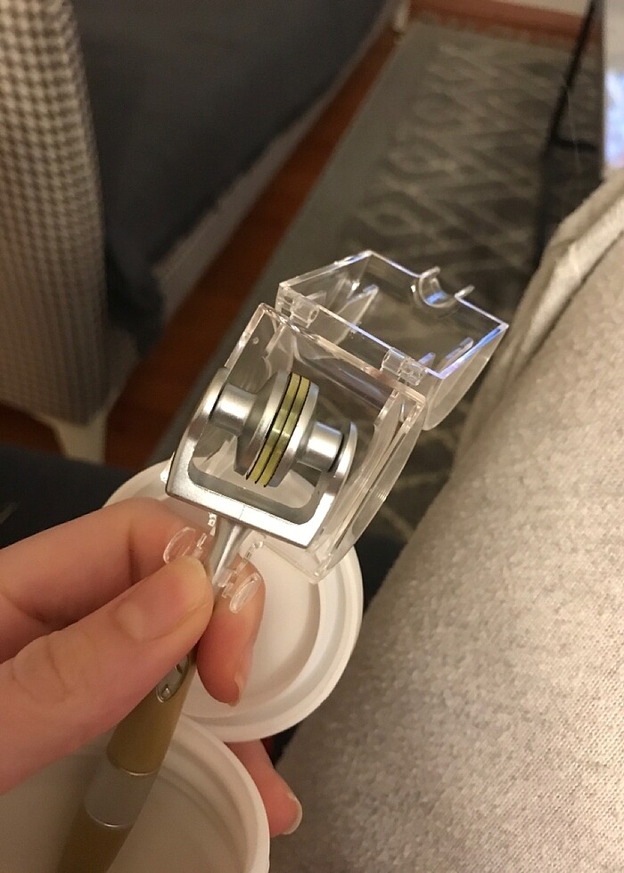 İğneli yüz masaj aleti - Görsel 4