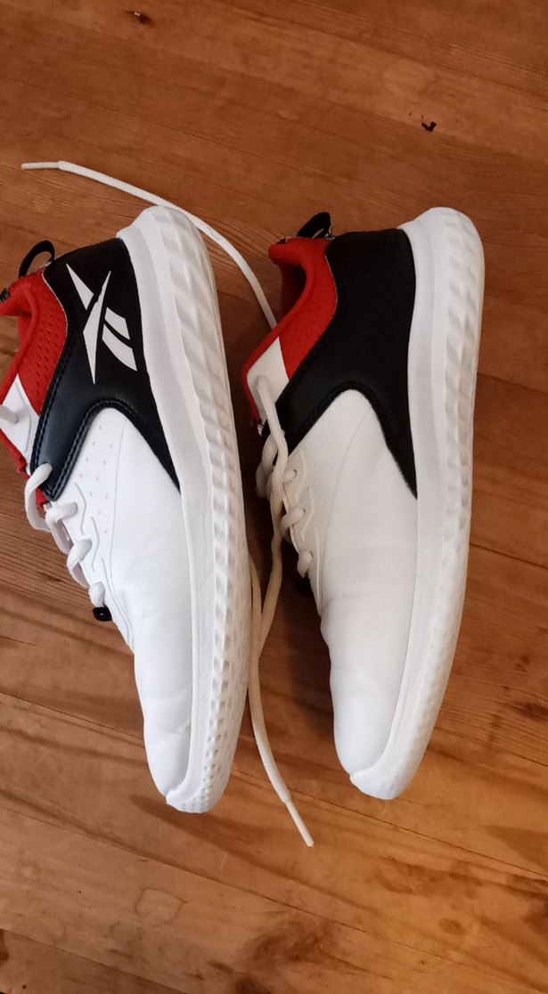 Reebok Beyaz Spor Ayakkabı 35 numara — görsel 3/4
