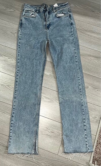 Straight Jean