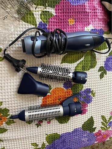 Saç kurutma aynı zamanda şekillendirme - Görsel 4