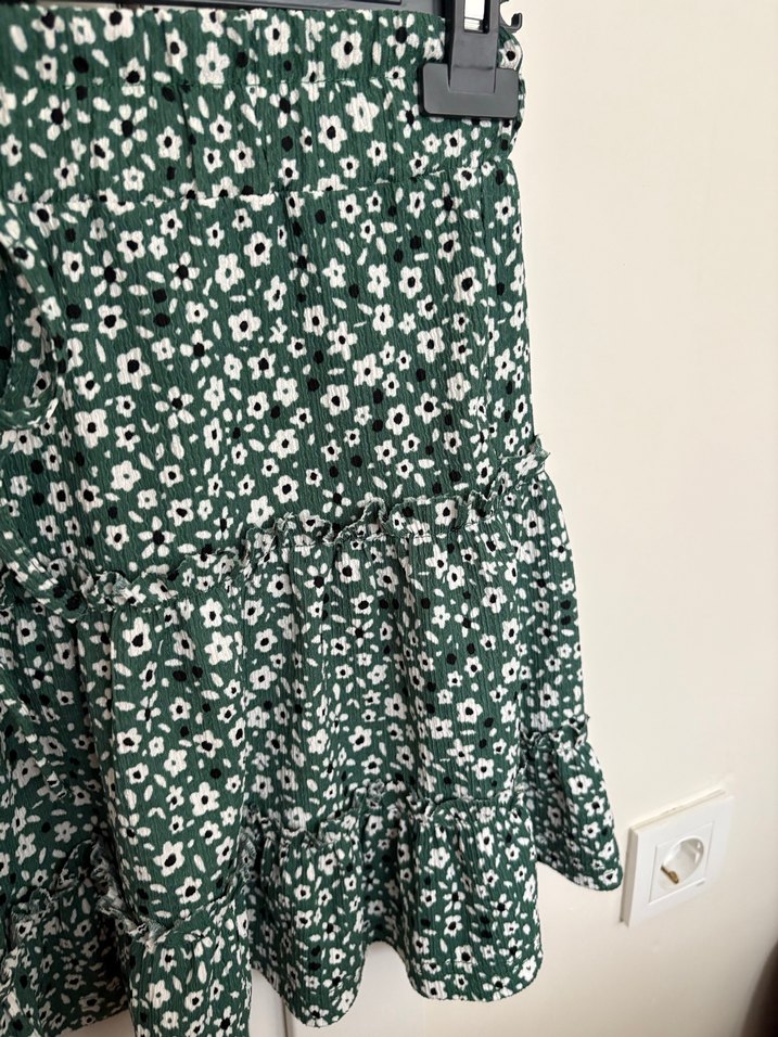 Yeşil Çiçek Desenli Fırfırlı Mini Etek - Görsel 2