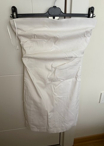 Beyaz Drapeli Straplez Mini Elbise - Görsel 4