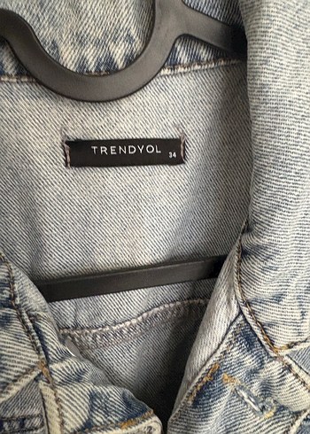 Düğmeli Kısa Kollu Denim Tulum - Görsel 3