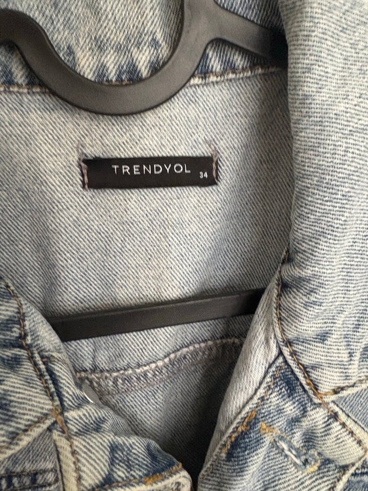 Düğmeli Kısa Kollu Denim Tulum - Görsel 3