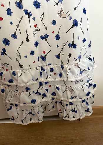 Beyaz Çiçek Desenli Askılı Mini Elbise - Görsel 3