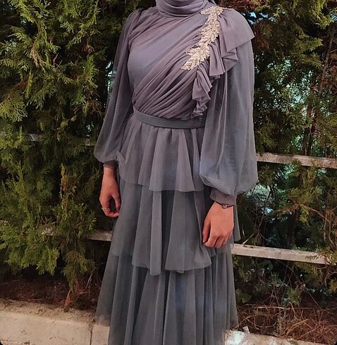 Nihan Elbise