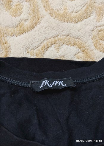 m Beden Kısa Kollu Siyah Gofret Detaylı Mini Tişört