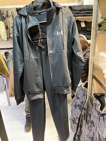 Under Armour Erkek Eşofman Takımı - Görsel 3