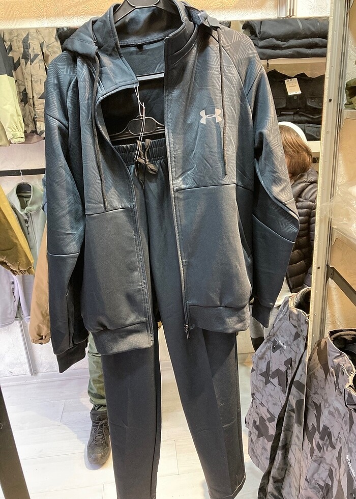 Under Armour Erkek Eşofman Takımı - Görsel 3