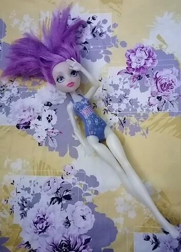 Beden Monster High