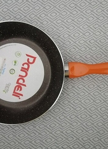 Diğer Tava farklı ölçüler vardır büyükler 270 orta 200 tl 