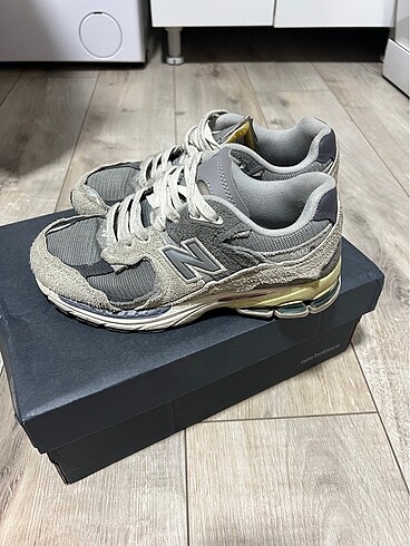 NEW BALANCE 2002R rain cloud