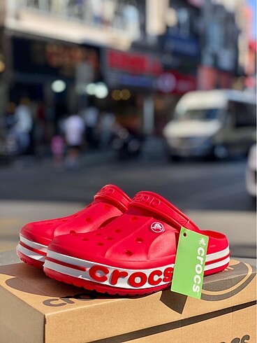 37 Beden Crocs