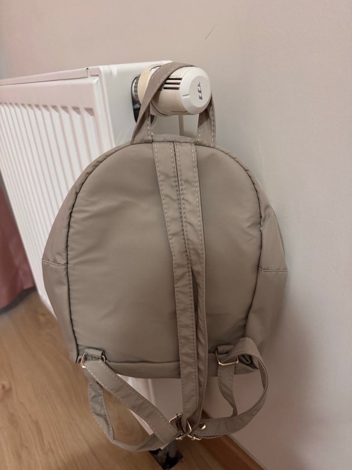 Bej Kadın Sırt Çantası Fermuarlı - Görsel 2