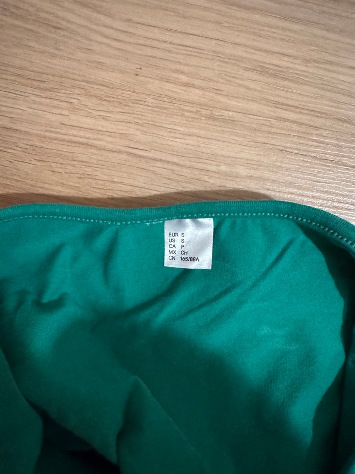 H&M Kadın Yeşil V Yaka Crop Top - Görsel 3