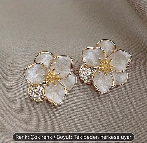 Çiçek tasarımlı küpe