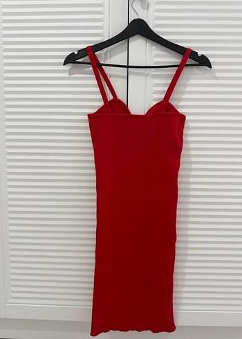 Kırmızı V Yaka İnce Askılı Midi Elbise - Görsel 4