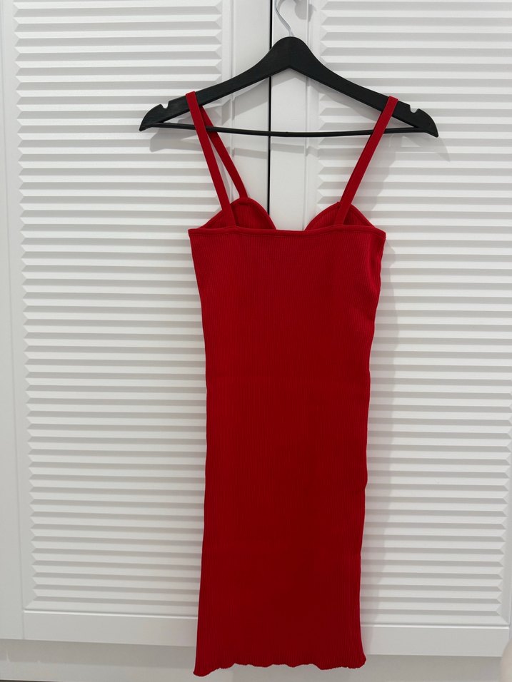 Kırmızı V Yaka İnce Askılı Midi Elbise - Görsel 4