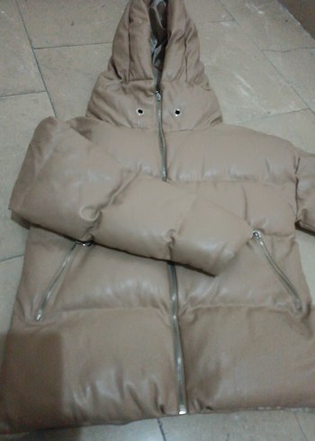 Bej Kapüşonlu Deri Kadın Kışlık mont - Görsel 2