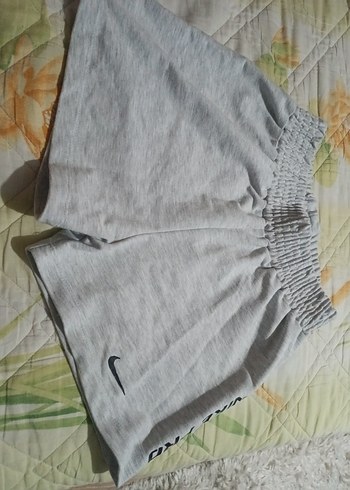 Nike Gri Kadın Mini Spor Şort Elastik Bel
