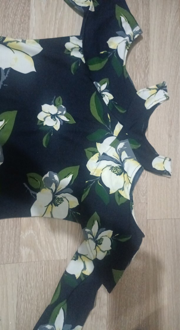 Yeşil Çiçek Desenli midi Kadın Elbise - Görsel 3