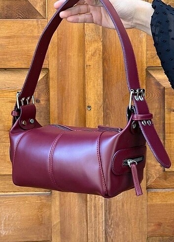 Bordo mat baget çanta 