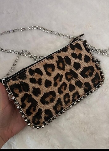 Leopar boncuk çanta 