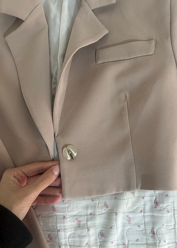 Diğer Bej Kadın Düğmeli Midi Blazer Ceket
