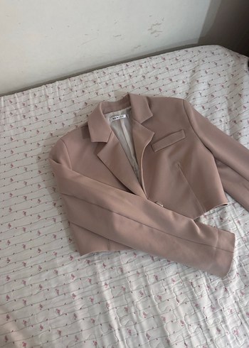 Bej Kadın Düğmeli Midi Blazer Ceket