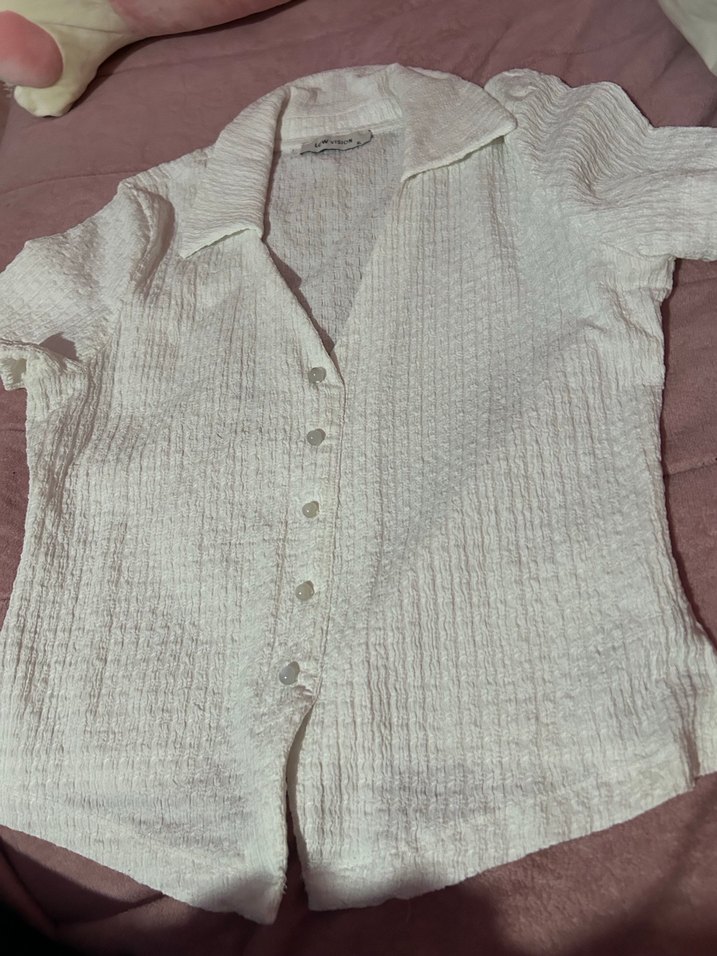 Beyaz Keten Düğmeli Kısa Kollu gömlek - Görsel 3