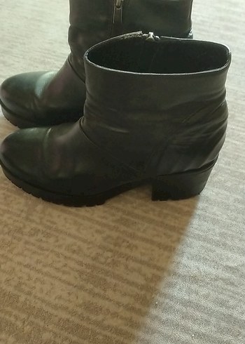 Diğer Siyah Deri Kadın Dolgu Topuk Bot